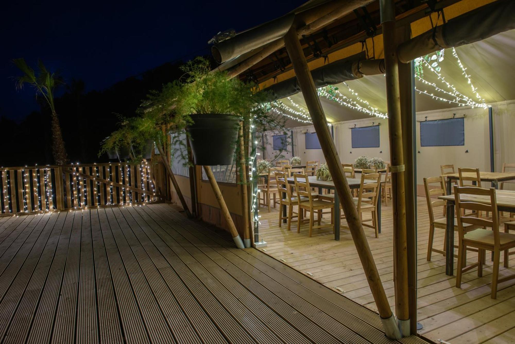 Hotel Santuari de la Mare de Déu de la Salut de Terrades Extérieur photo