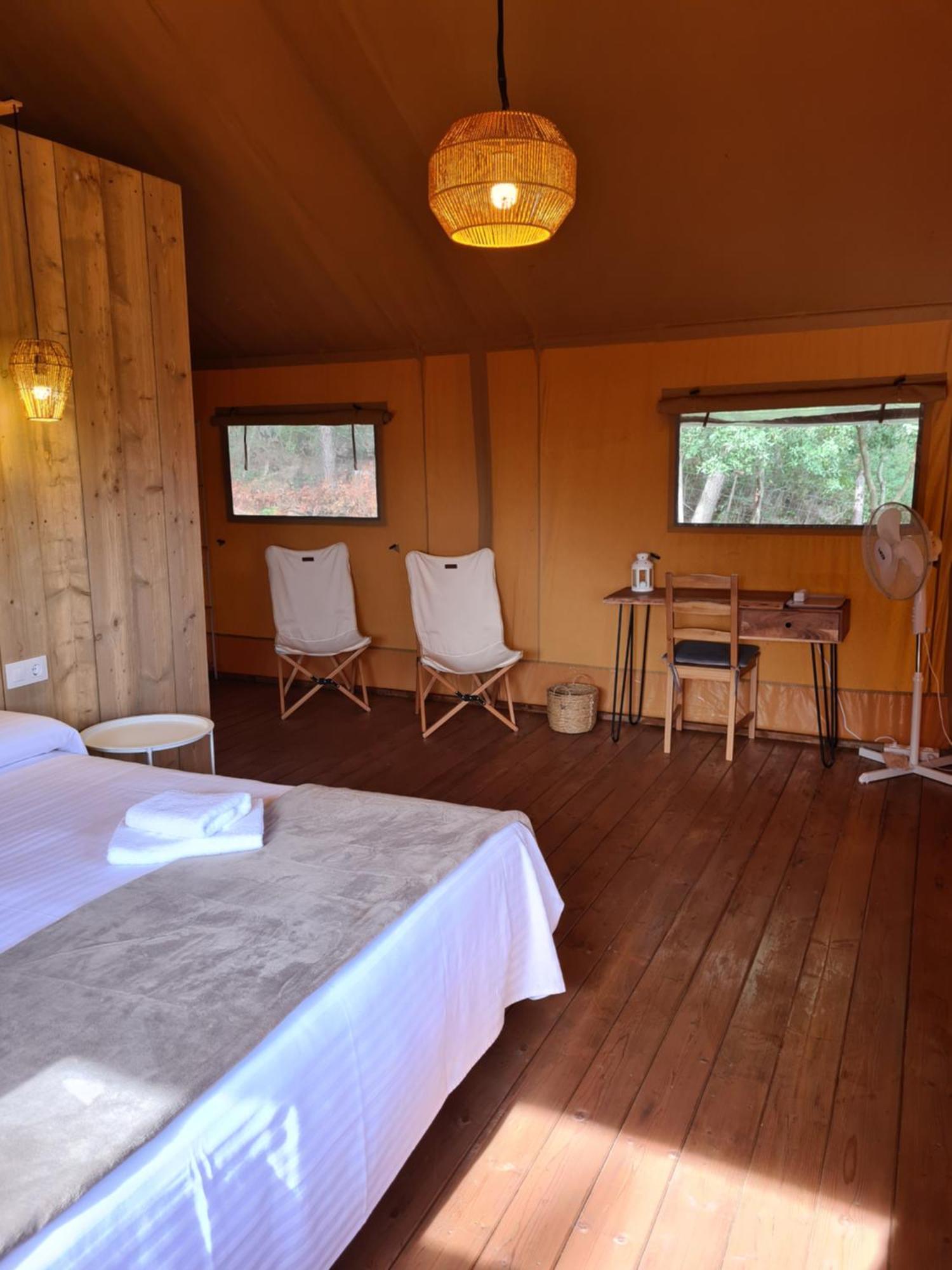 Hotel Santuari de la Mare de Déu de la Salut de Terrades Extérieur photo